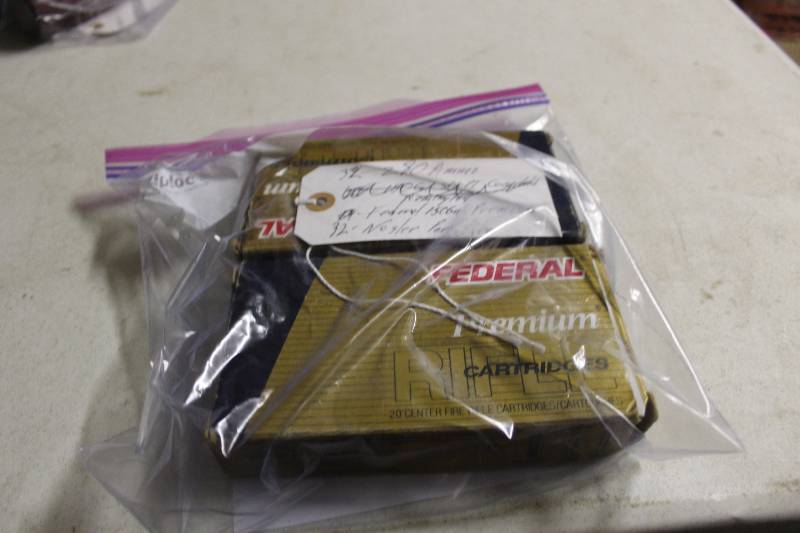 lot 86 image: Bag Lot of Federal 1506n Premium Nosler Portition.