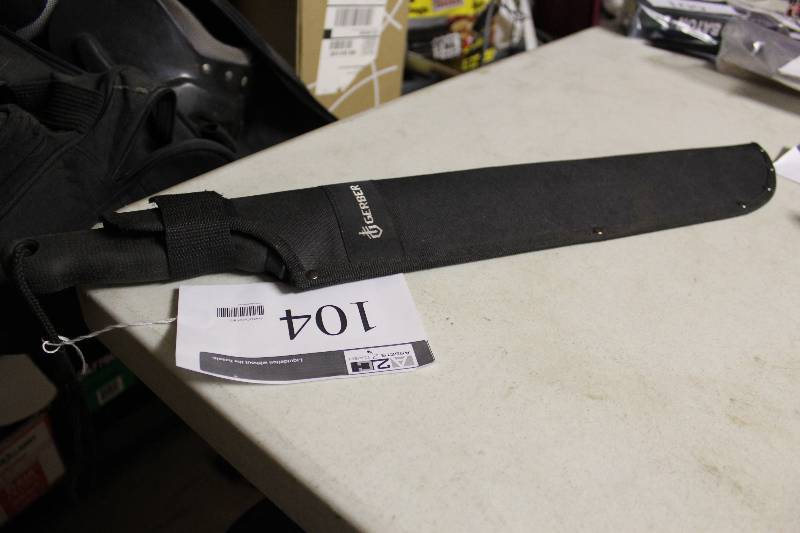 lot 104 image: Gerber Machette wSheath.