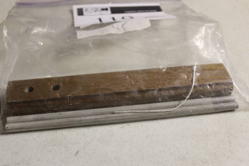 lot 119 image: Ceramic Knife Sharpener.