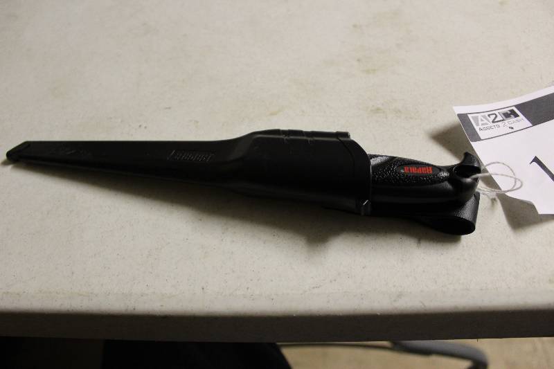 lot 114 image: Rapala Fillet Knife wSheath.