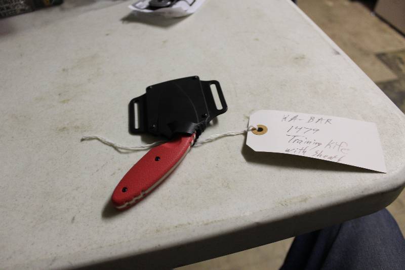 lot 118 image: KA-Bar 1479 Training Knife wSheath.