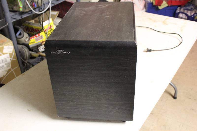 lot 144 image: Sub Woofer wEncasement & Cord.