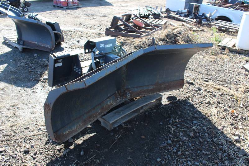 Bobcat VBlade Snow Plow Attachment 84; Serial No. 084000270; 80" Width