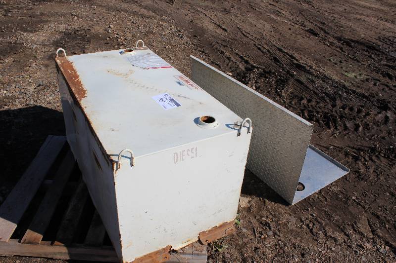 Fuel Tank For Truck Bed wCover 47 x 24 x 24.