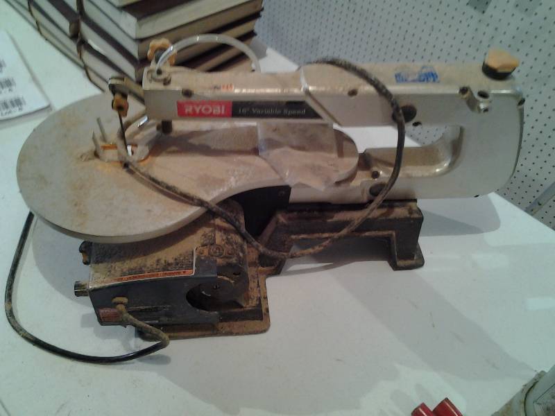 lot 3 image: Ryobi 16 Inch Variable Speed Scroll Saw