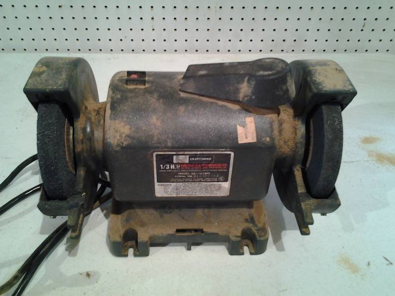 lot 14 image: Craftsman 13 HP Bench Grinder