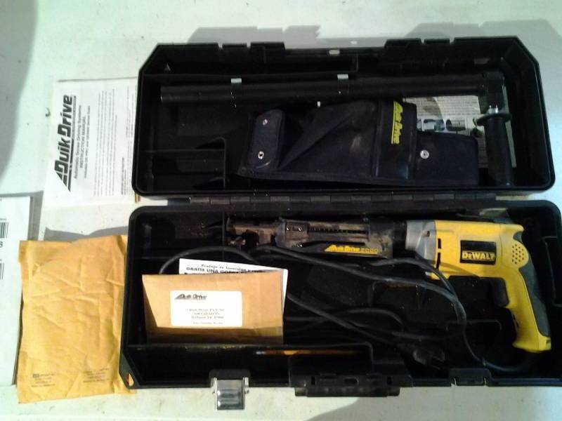 lot 18 image: Dewalt DW275QD QuikDrive 2000