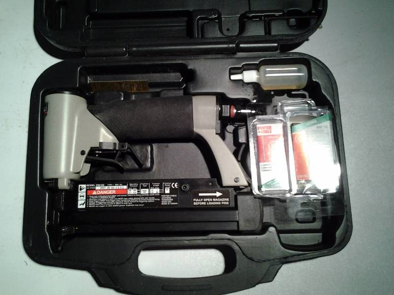 lot 25 image: Porter Cable Pin Nailer Model PIN100