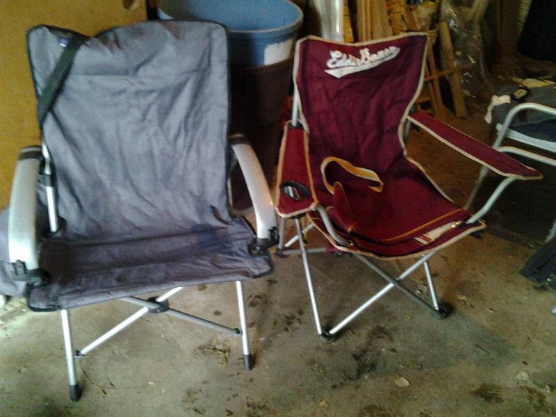 lot 34 image: 2-Folding Camp Chairs With Bags