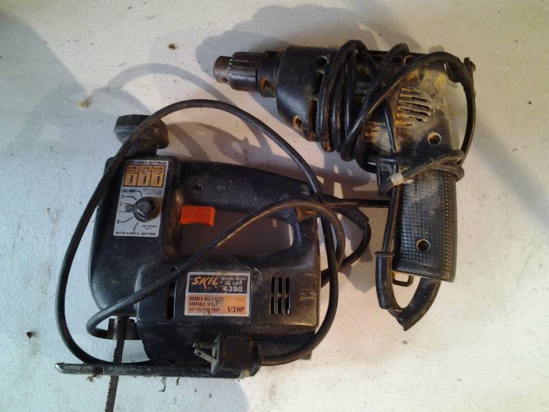 lot 51 image: Skil Jig Saw, Black & Decker Drill