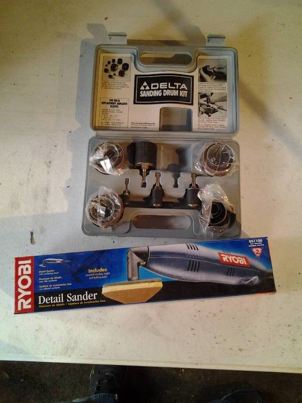 lot 53 image: Ryobi Detail Sander, Delta Sanding Drum Kit