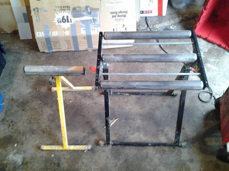 lot 55 image: 2-Roller Stands