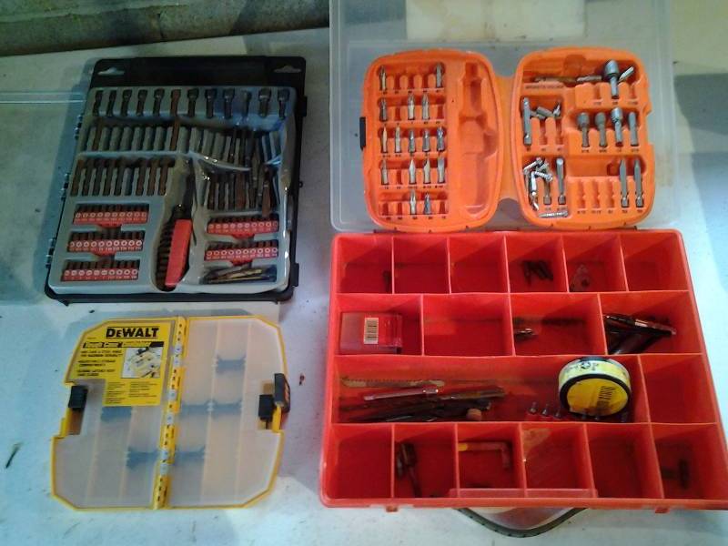 lot 57 image: Drill Bits & Drivers