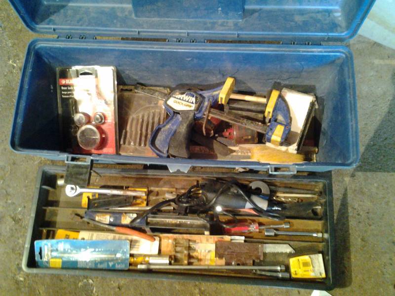 lot 72 image: Tool Box & Contents (Hand Tools)