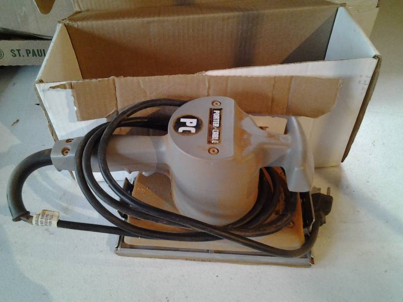lot 74 image: Porter Cable 12 Sheet Finishing Sander