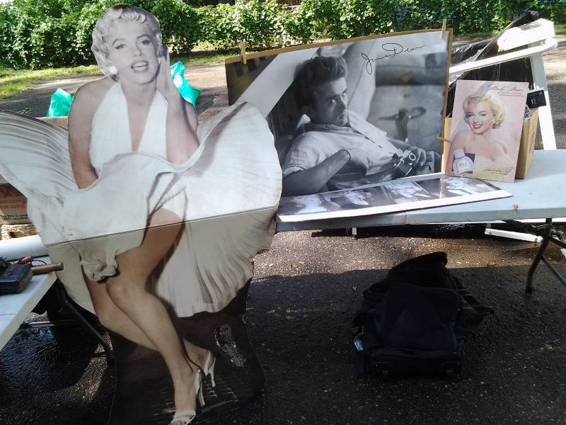 lot 81 image: Marilyn MonroeJames Dean Posters, Pictures