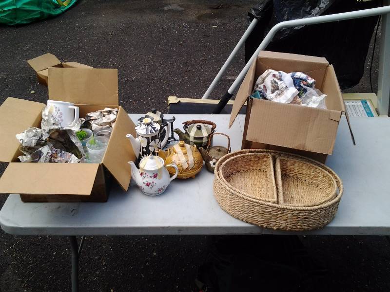 lot 84 image: Tea Pots, Kitchen Wares, Wicker Basket
