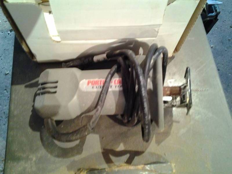 lot 93 image: Porter Cable Cut Out Tool