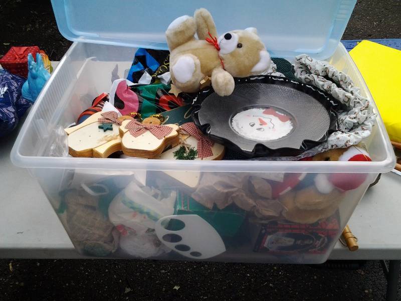lot 96 image: Tote Bin With Lid -FULL Of Christmas Decor