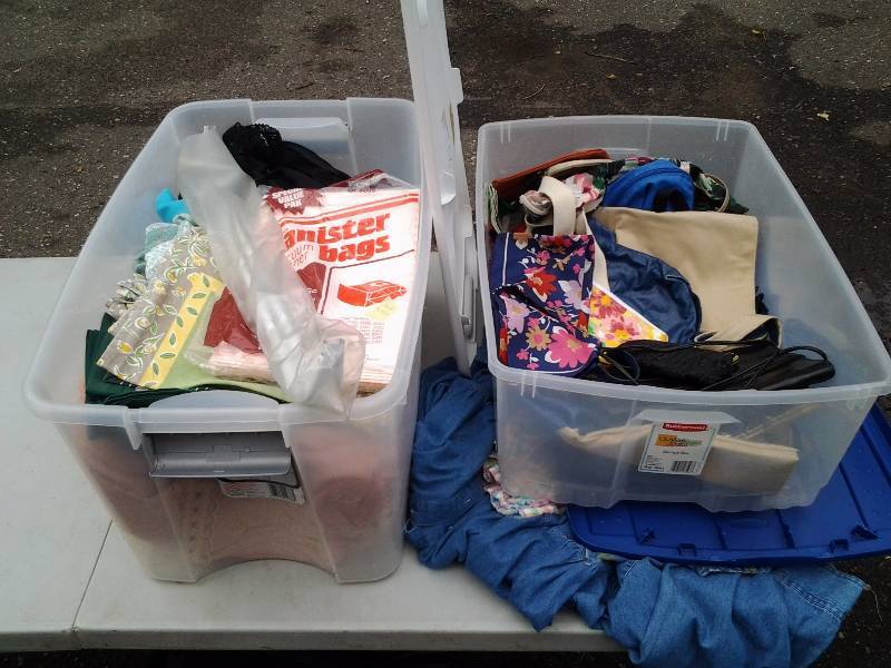 lot 112 image: 2-Totes With Lids Hand Bags, Coin Purses, Scarves, Clothes, Kitchen & Other Linens