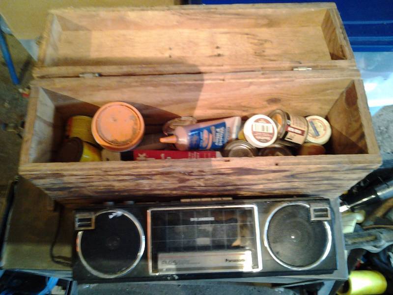 lot 113 image: Wood Box- Wood Fillers, Stains, Glues, Radio
