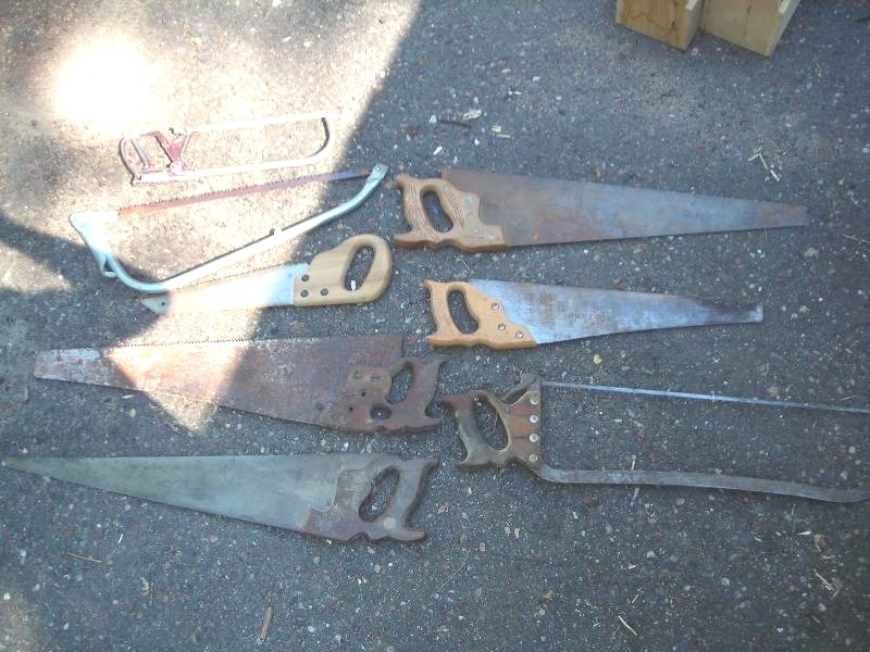 lot 157 image: Bundle Of Hand Saws