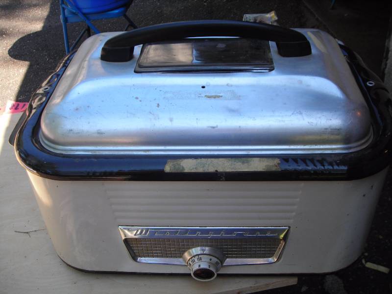 lot 169 image: Westinghouse Electric Roaster