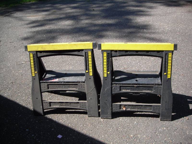 lot 178 image: Pair Of Plastic Saw Horses
