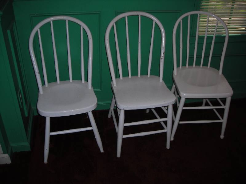 lot 181 image: 3-Bow Back Chairs Painted White