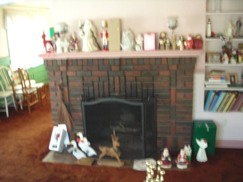 lot 191 image: Large Lot Of Christmas Decor