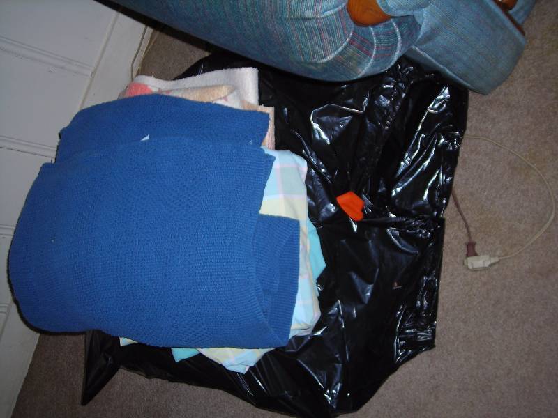 lot 221 image: Lot Of Blankets, Bedding, Sheets