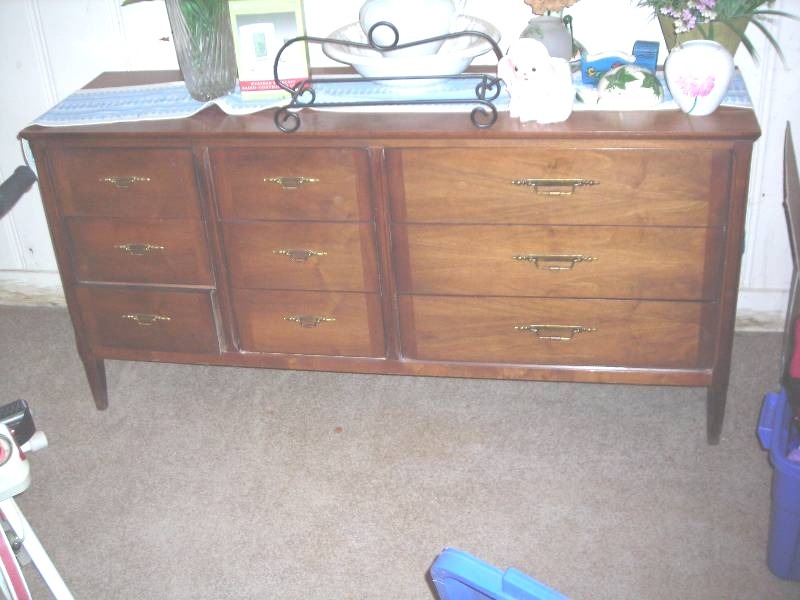 lot 225 image: 9-Drawer BuffetSide Board (Downstairs--Bring Help)