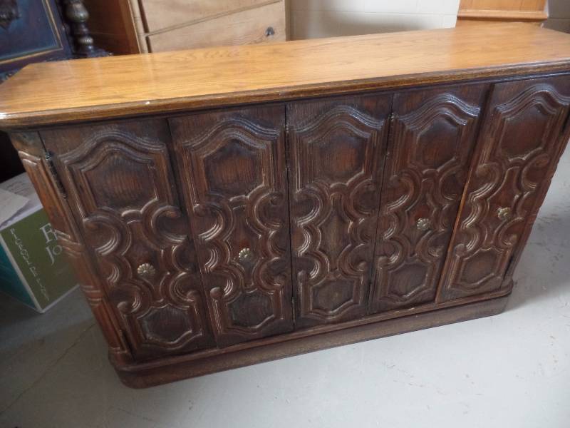 lot 3 image: Solid Wood Cabinet