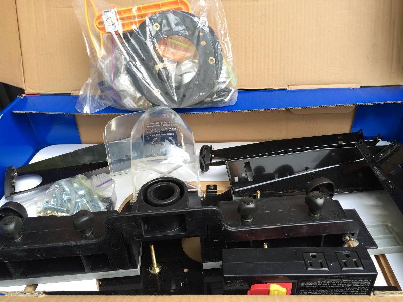 lot 8 image: New in box Ryobi Router Table in box