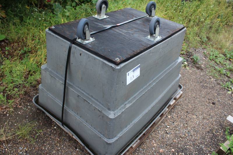Recycling Cart wWheels 39 x 54 x 38.