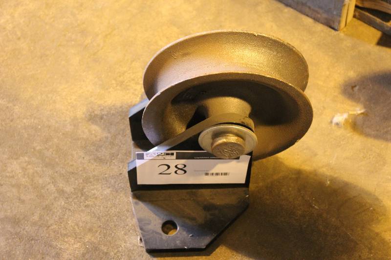 Pulley wMounting Bracket.
