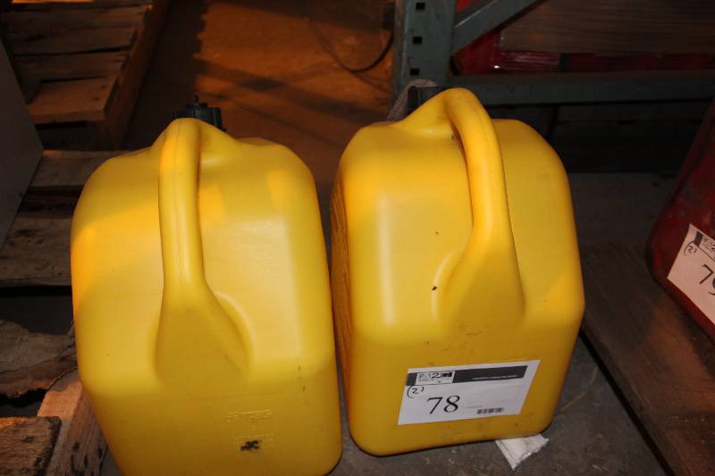 Lot of (2) Gas Can wCap 5Gal.