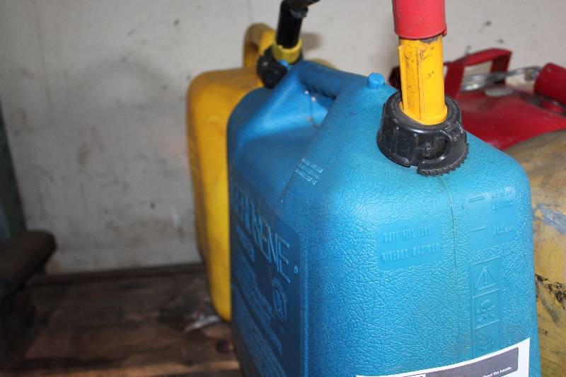 Lot of (2) Gas Can wCap.