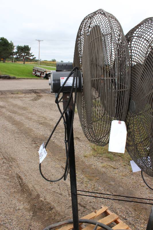 Dayton Fan wAir Circulator Motor, Stand & Protective Cage Mod. 3M505J 70 Height.