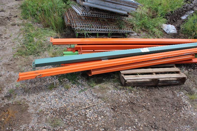 Pallet Racking Lot Including Cross Beams, Miscellaneous Sizes.