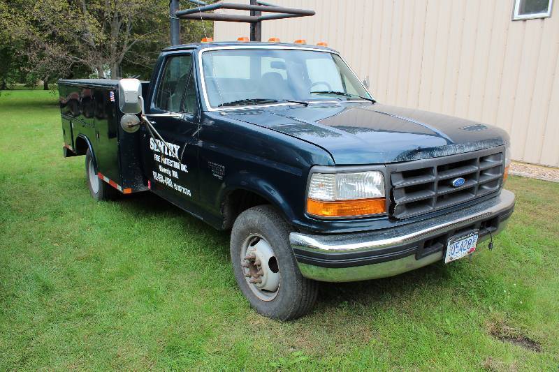 lot 6 image: 1997 Ford F-350 Super Duty Truck