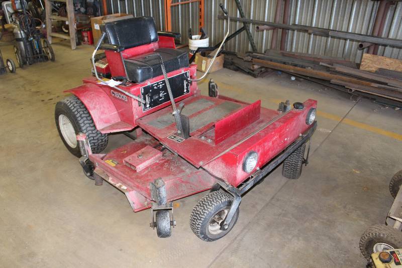 lot 22 image: Briggs & Stratton Lawn Mower C1800B 6000 Lawn Mower Blade 1078.0 Hours Indicated.