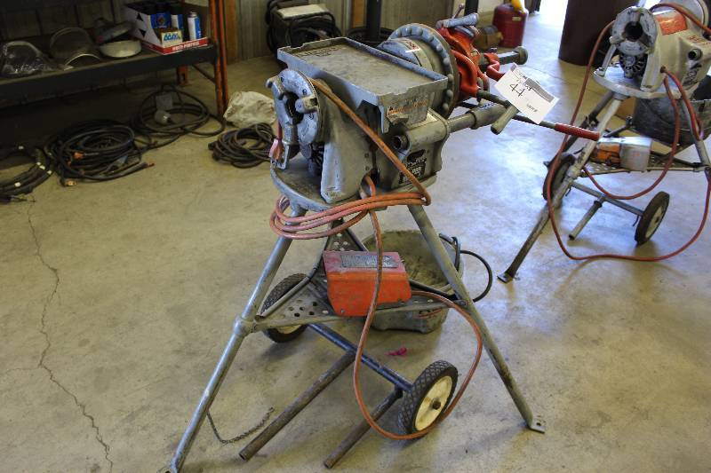 lot 44 image: Ridgid 15682 Model 300 Complete Pipe Threading Machine, 115v 53 x 44 x 55.