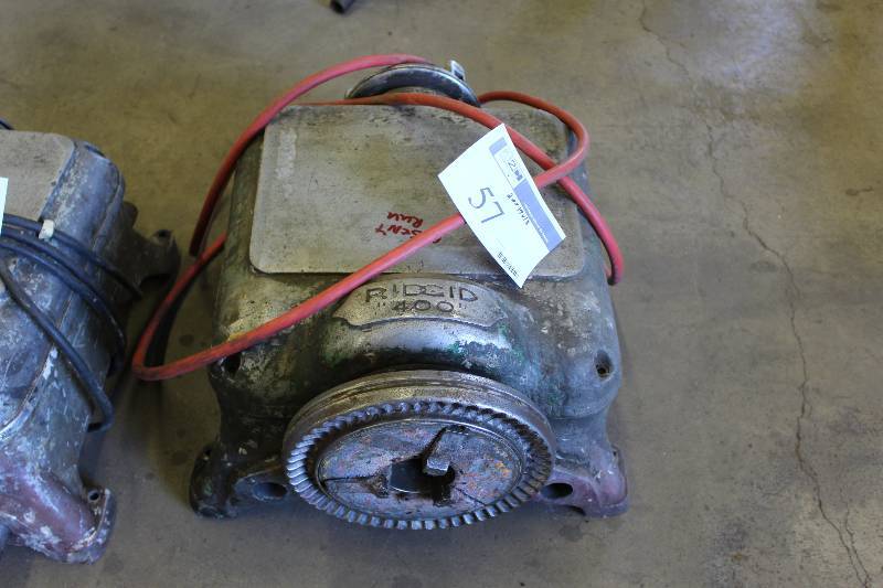 lot 57 image: Ridgid 400 Pipe Threader Doesnt Run 20 x 18 x 18.