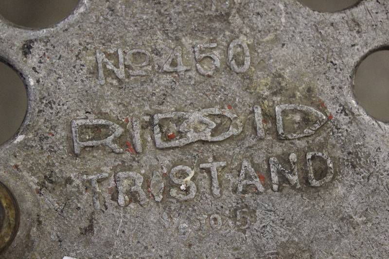 lot 137 image: Rigid Tri-Pod Stand No. 450.