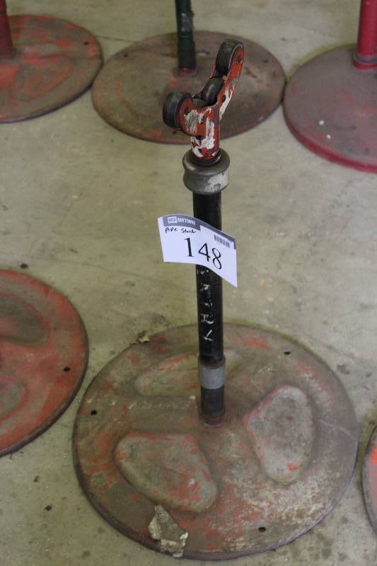 lot 148 image: Pipe Stand wBase.