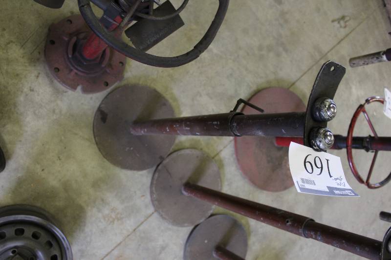 lot 169 image: Pipe Stand wBase & Circular Tool Holder.