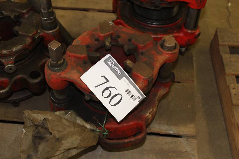 lot 760 image: Ridgid 141 Receding Geared Threader.