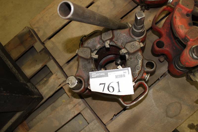 lot 761 image: Ridgid 141 Receding Geared Threader.