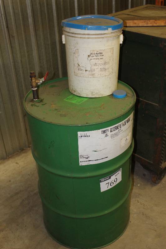 lot 769 image: Metal Drum Barrel wTop Valve Contained Glycerine 99.7 USP Kosher.